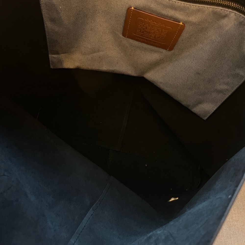 Coach Black Pebbled Leather Tote with Gold Accent - Picture 4 of 7